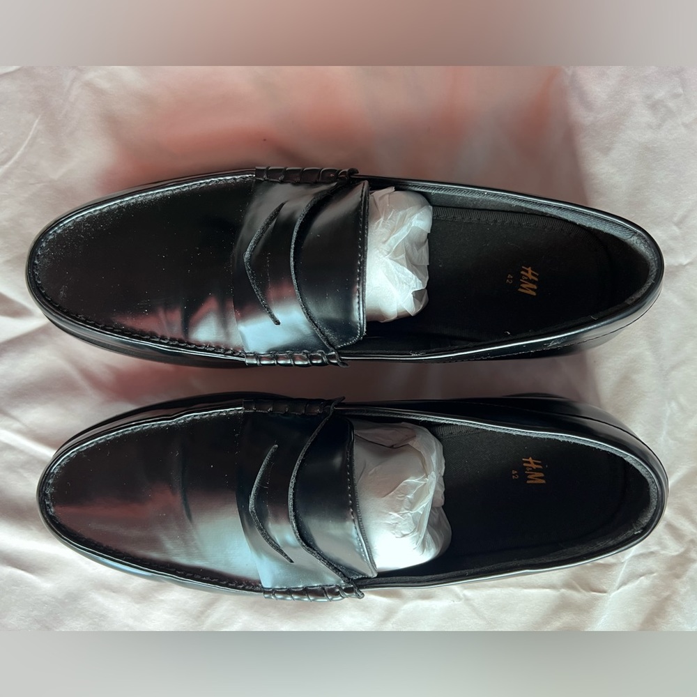 H&M black loafers size 42